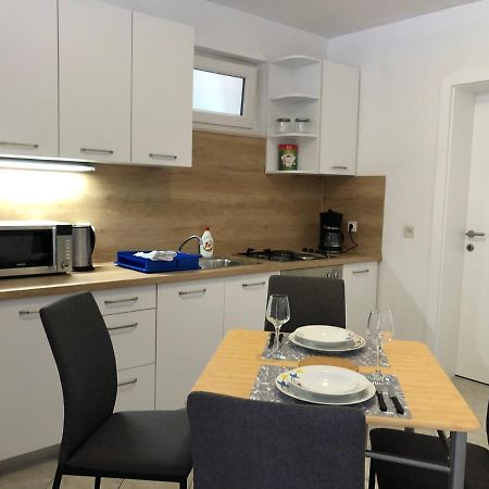 Guest House Stipe Брела Екстериор снимка