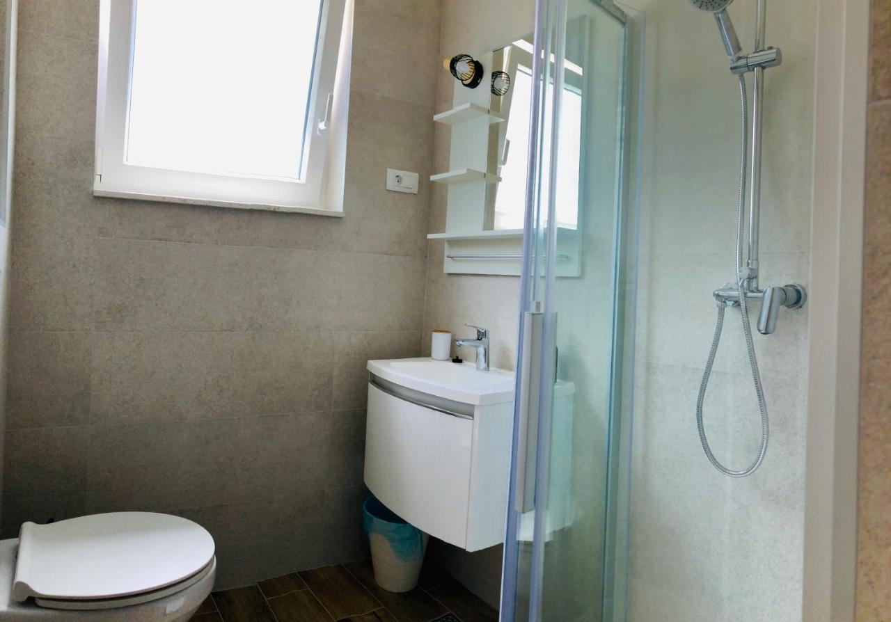 Guest House Stipe Брела Екстериор снимка