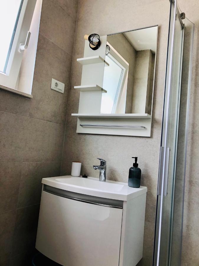 Guest House Stipe Брела Екстериор снимка