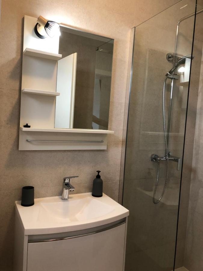 Guest House Stipe Брела Екстериор снимка